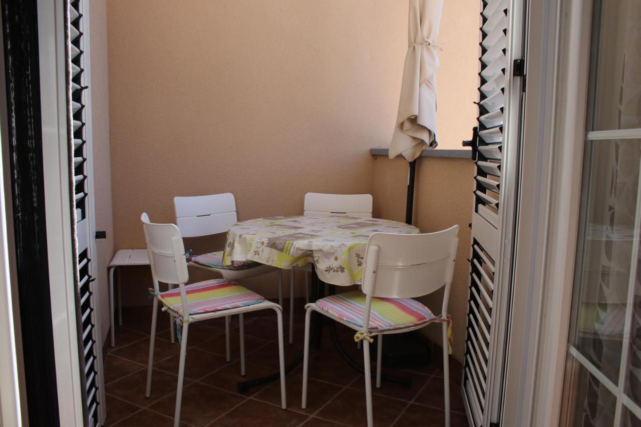 Apartments Pegla Nerezine Kültér fotó