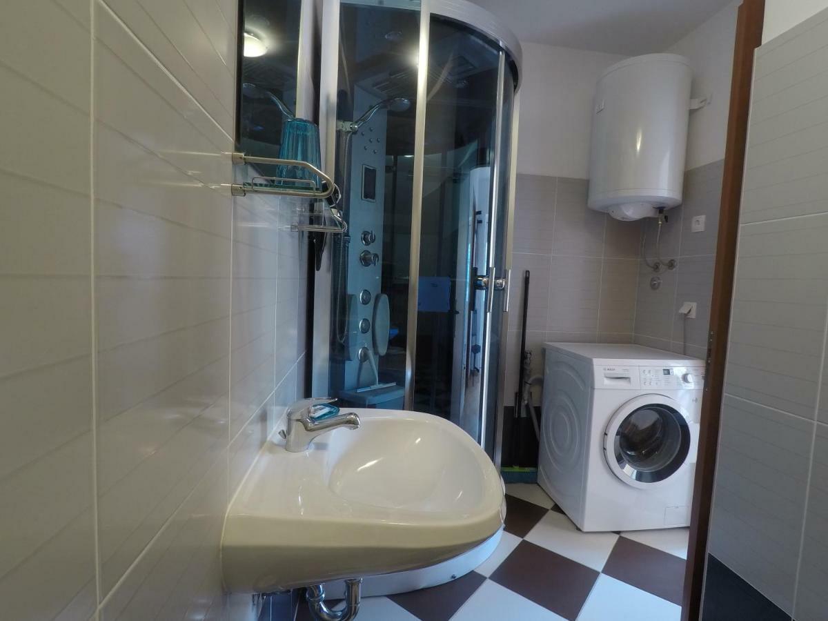 Apartments Pegla Nerezine Kültér fotó
